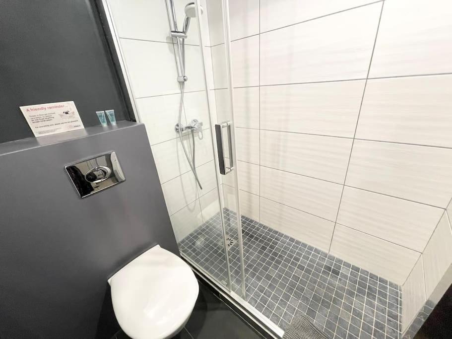 Homelivia, Vieux Nice, Appartement De Charme, Clim Balcon Zewnętrze zdjęcie
